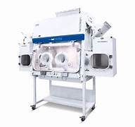 Pharmaceutical Isolators